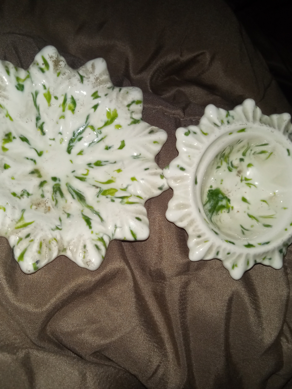 Vintage White and Green Ceramic Decorative Bowl - Home Dining - Picture 3 of 3